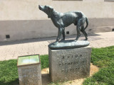 La statue du chien Fido réalisée par Salvatore Cipolla et installée à Borgo San Lorenzo (Italie)